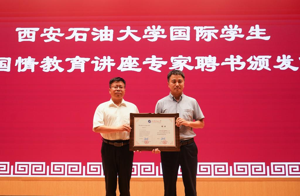 f550e92eaaec4c21e81a5d2d5a85bd1